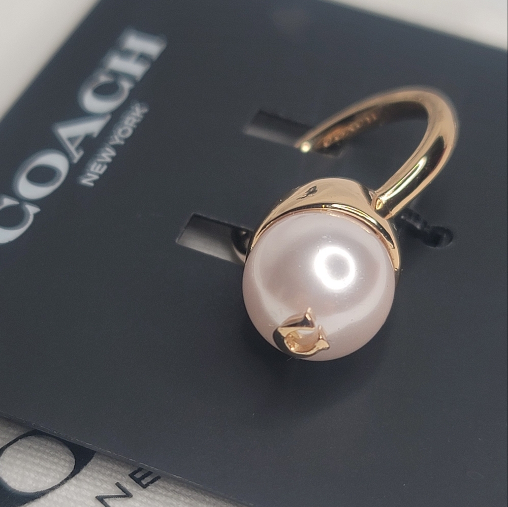 Coach pearl and gold ring. Size 8
